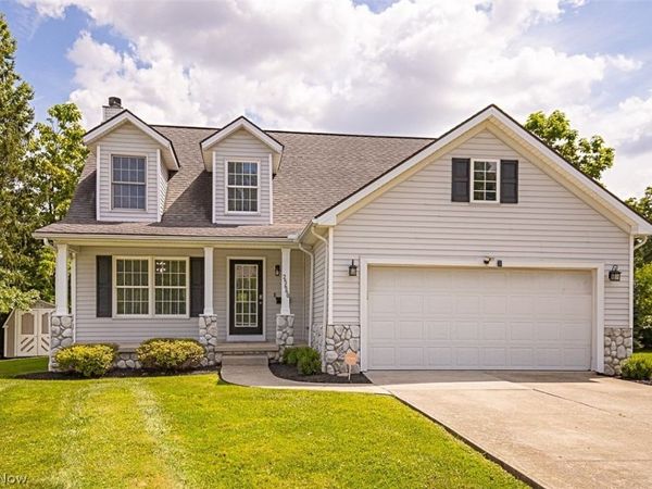 25660 Edgecliff Drive, Euclid, OH 44132