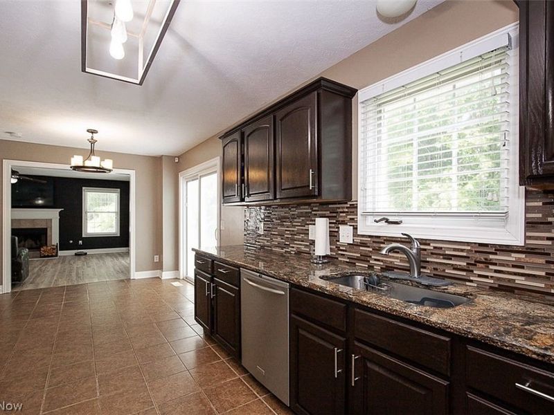 25660 Edgecliff Drive, Euclid, OH 44132 Photo 16