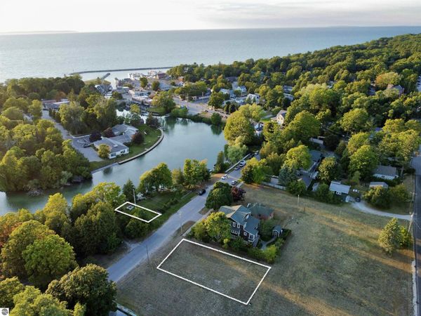 3 Chandler Street S, Leland, MI 49654
