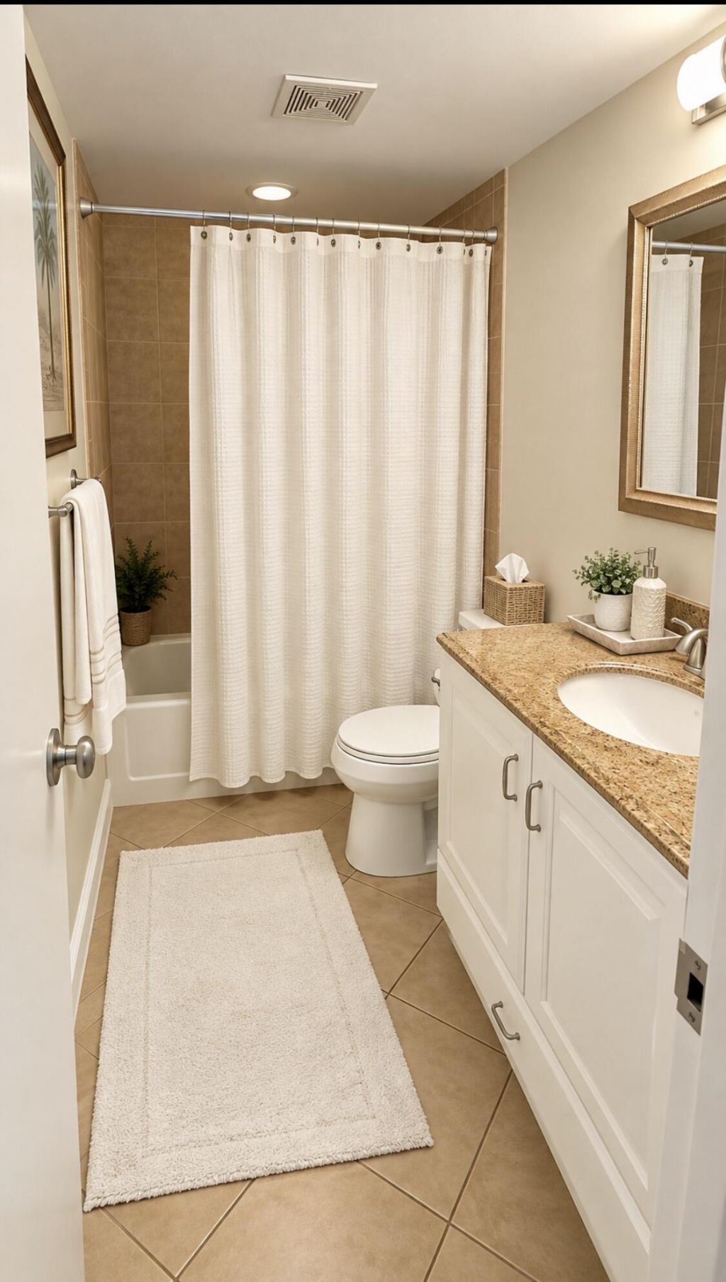 1723 Embassy Drive, Unit 103, West Palm Beach, FL 33401 Photo