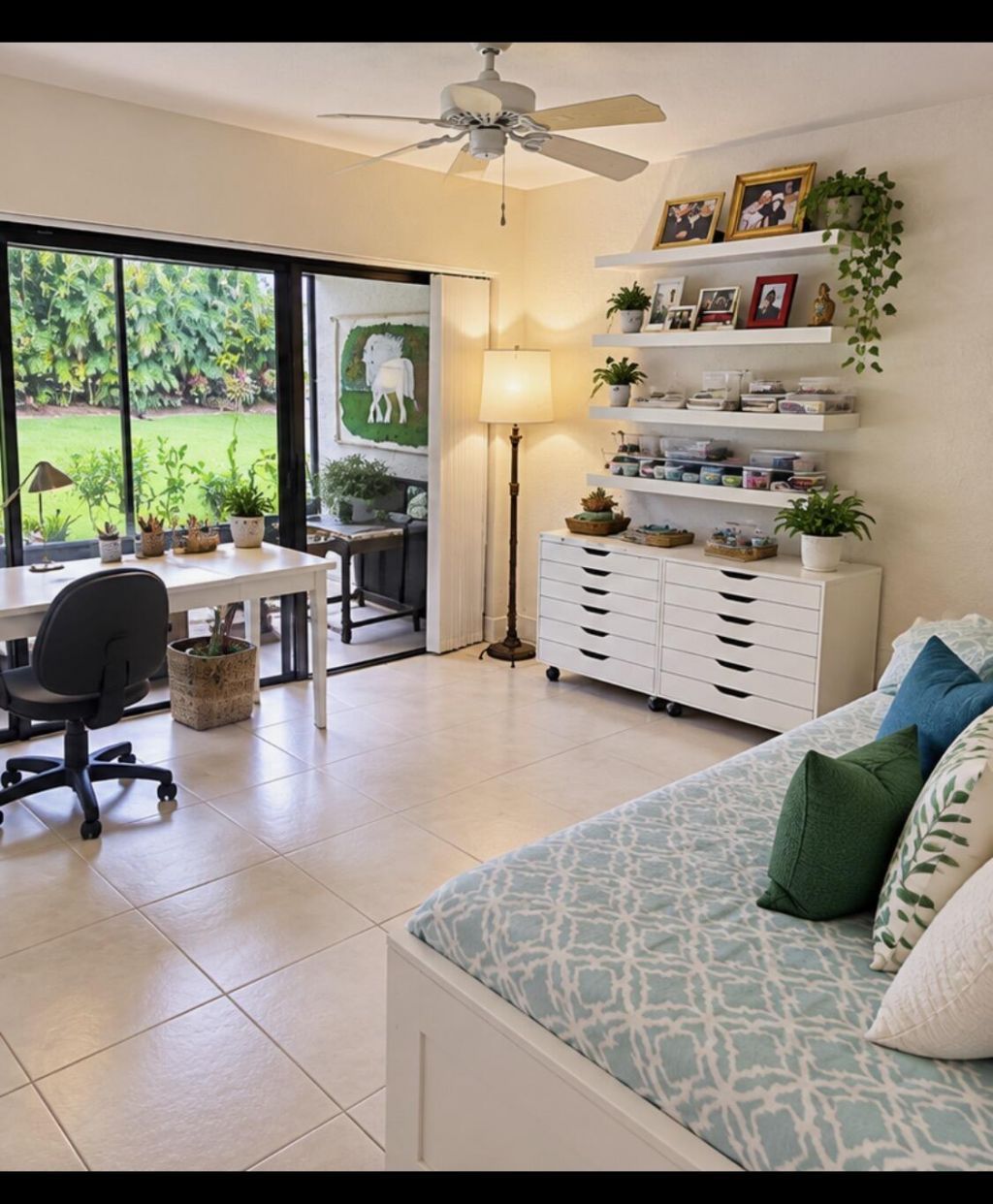 1723 Embassy Drive, Unit 103, West Palm Beach, FL 33401 Photo