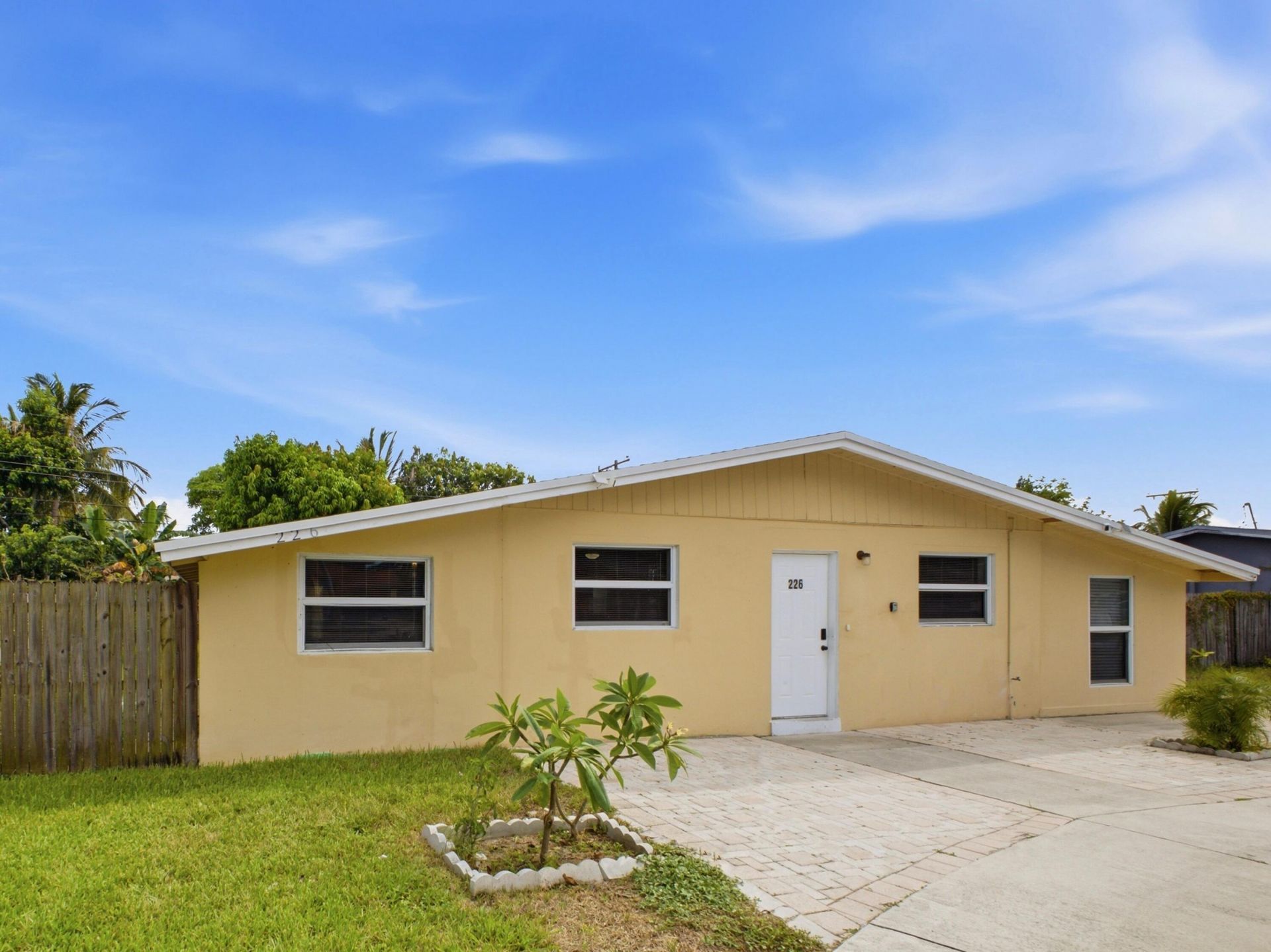 226 E Gateway Boulevard, Boynton Beach, FL 33435 Photo