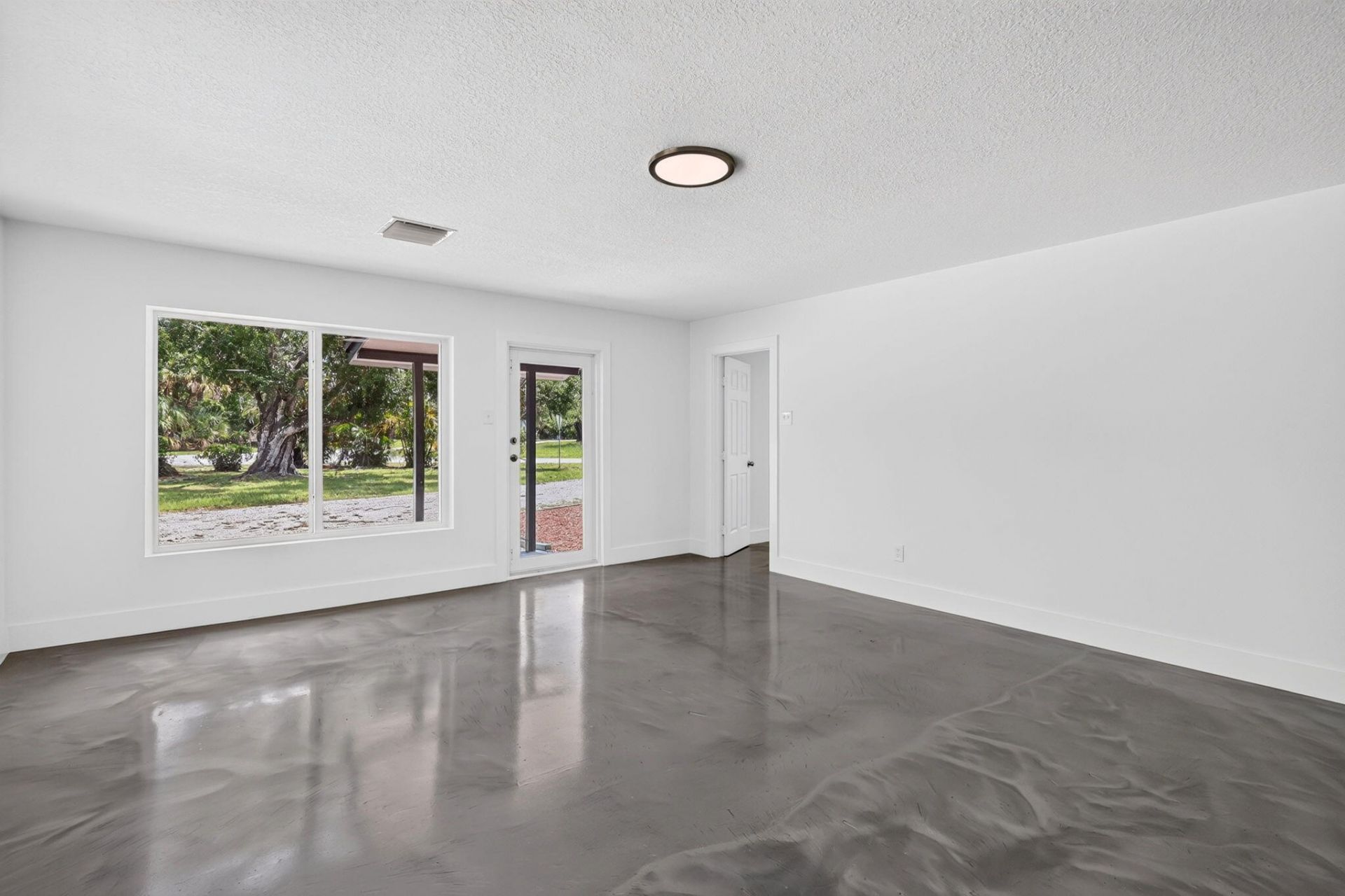 5327 St Lucie Boulevard, Fort Pierce, FL 34946 Photo