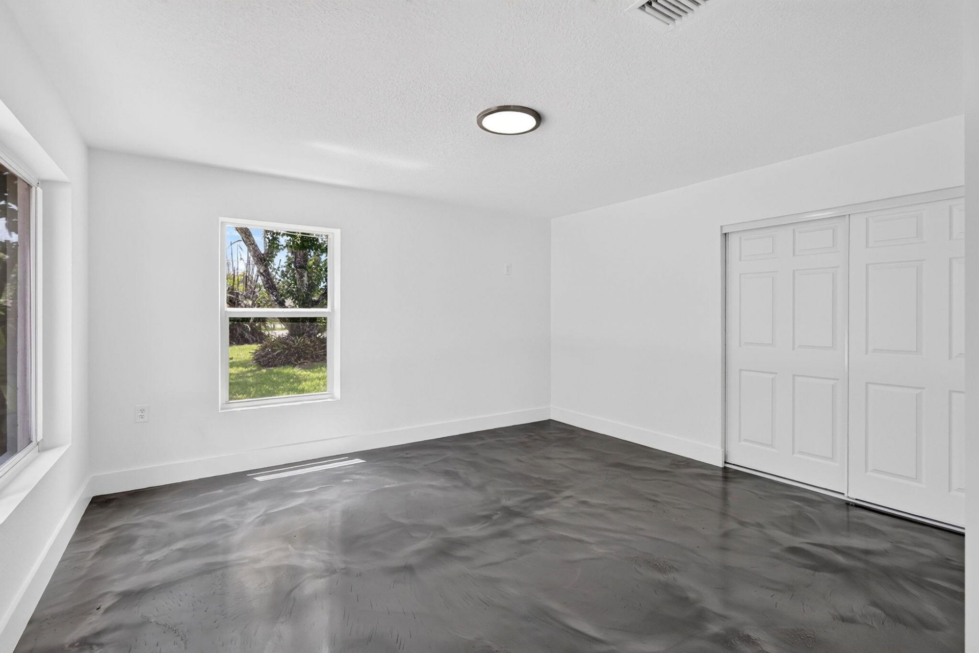 5327 St Lucie Boulevard, Fort Pierce, FL 34946 Photo
