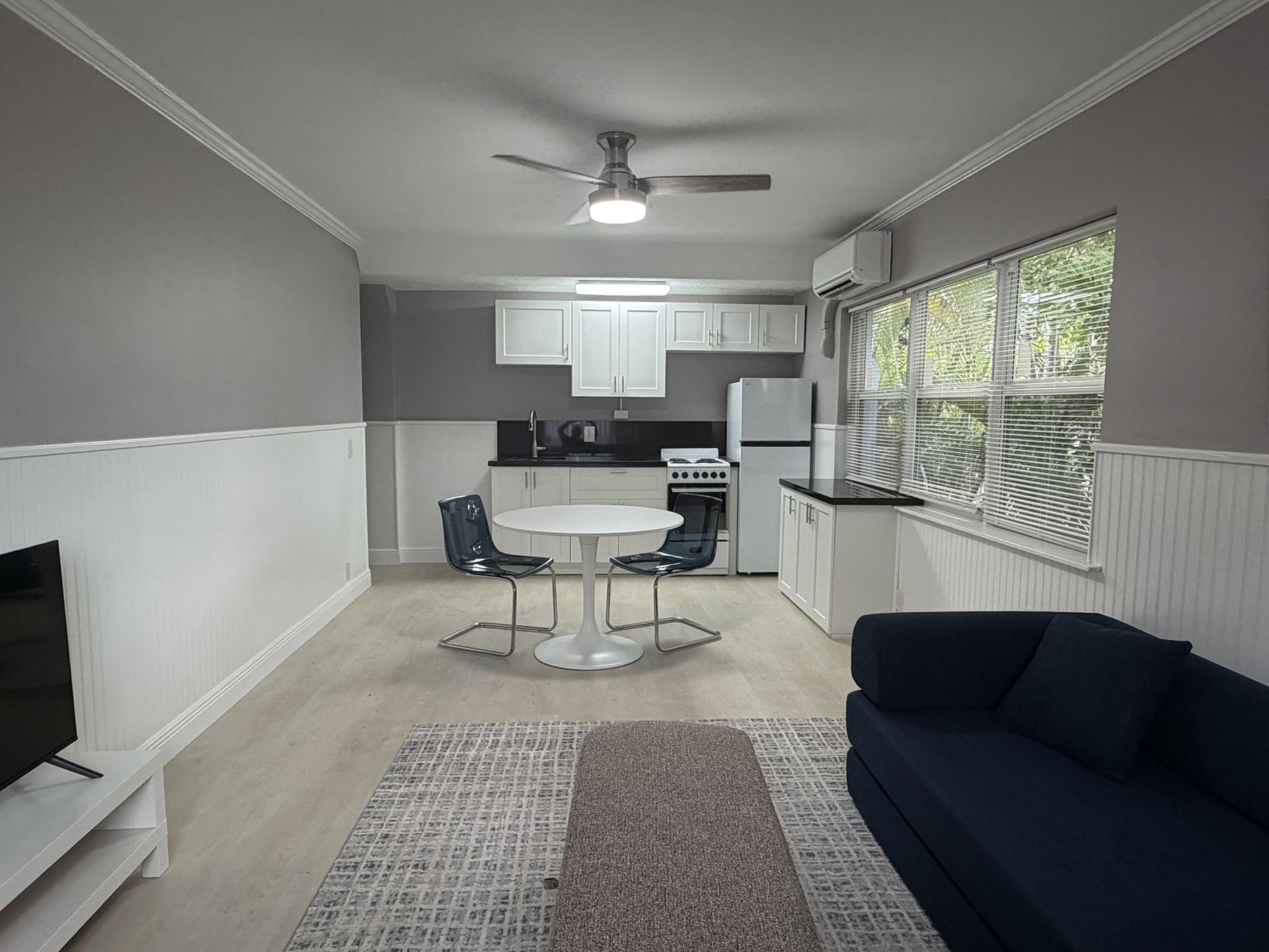 220 Washingtonia Avenue, Unit E, Lauderdale by the Sea, FL 33308 Photo