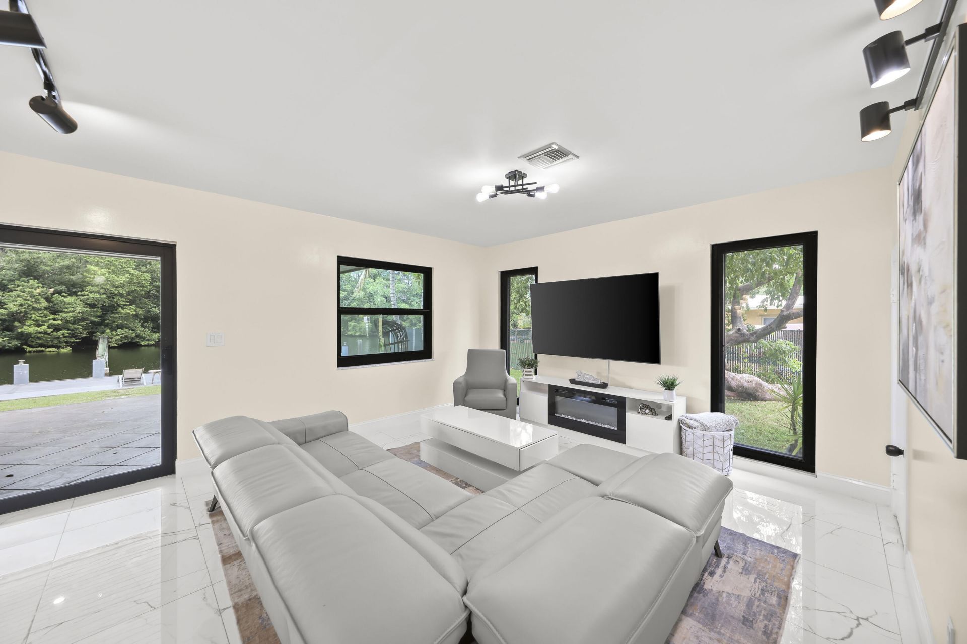 4406 SW 35th Avenue, Fort Lauderdale, FL 33312 Photo