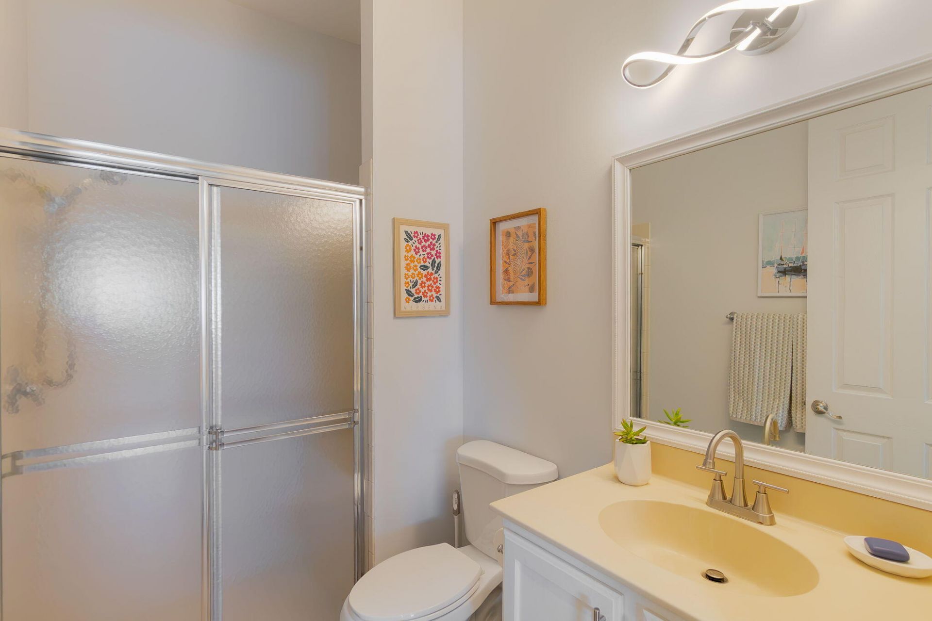 428 Cresta Circle, West Palm Beach, FL 33413 Photo