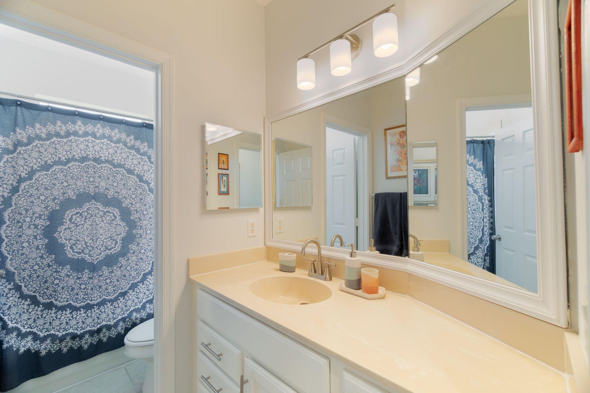 428 Cresta Circle, West Palm Beach, FL 33413 Photo