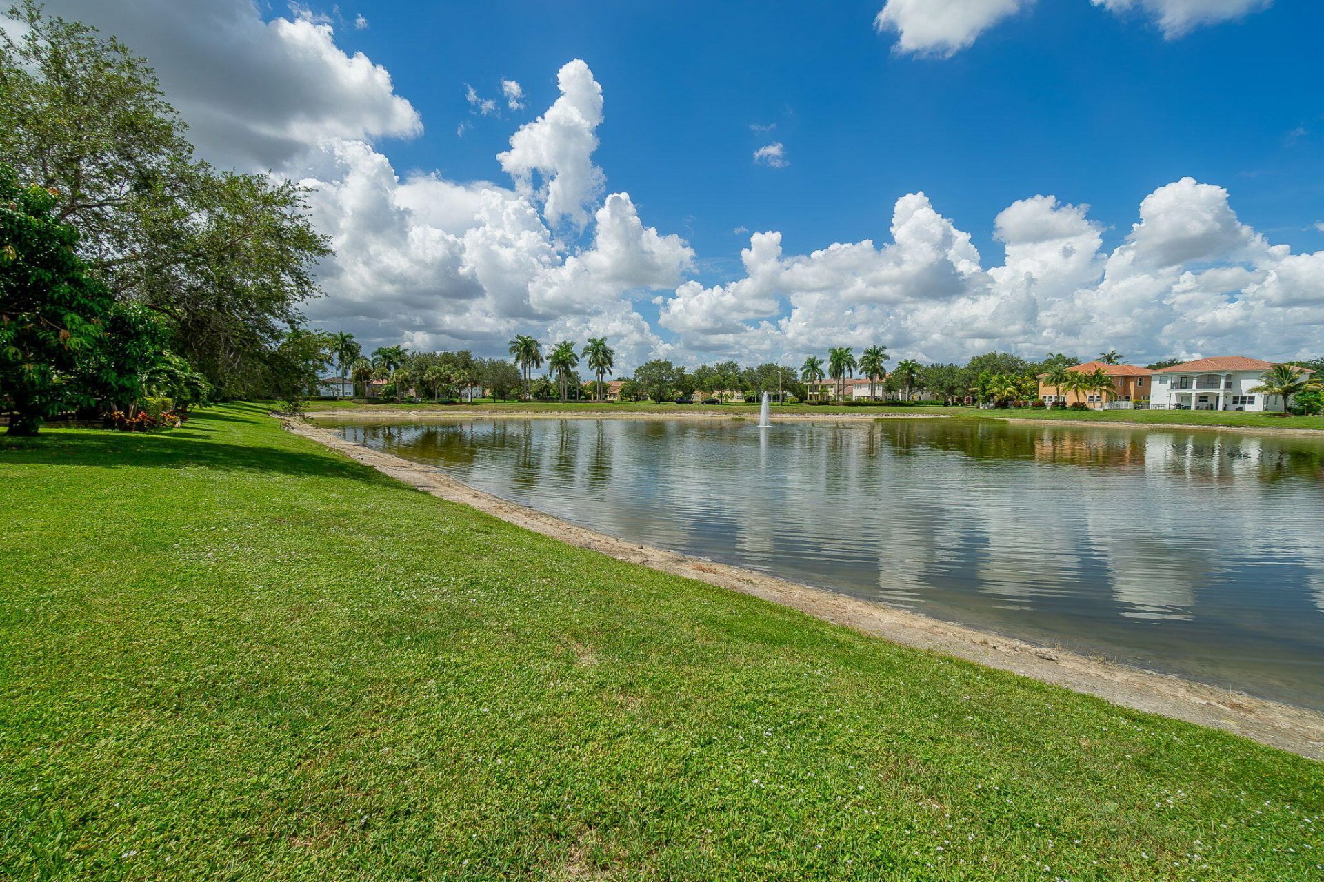 428 Cresta Circle, West Palm Beach, FL 33413 Photo