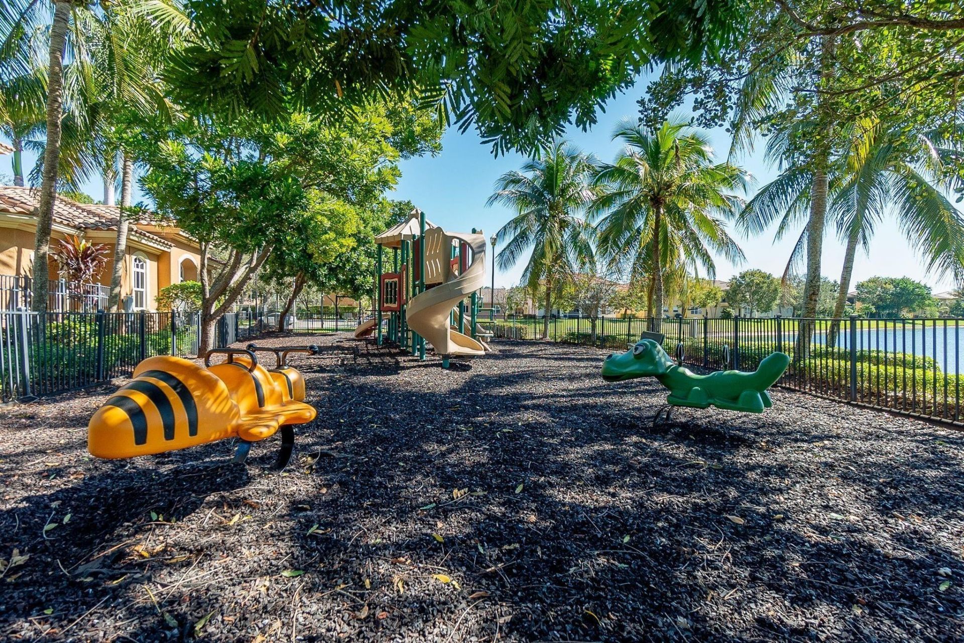 428 Cresta Circle, West Palm Beach, FL 33413 Photo