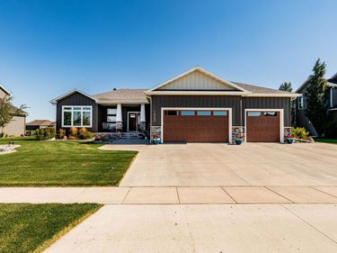 1023 Mulberry Lane, West Fargo, ND 58078