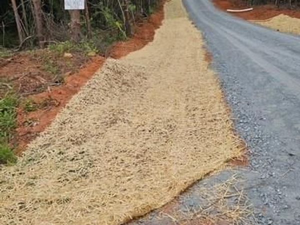 744 Old Hollis Road , Ellenboro, NC 28040