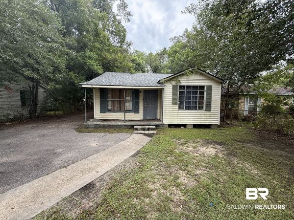 212 11th Avenue, Chickasaw, AL 36611