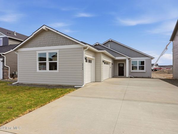 2741 N Vega St , Post Falls, ID 83854