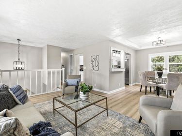 5418 N Oaks Boulevard, Omaha, NE 68134
