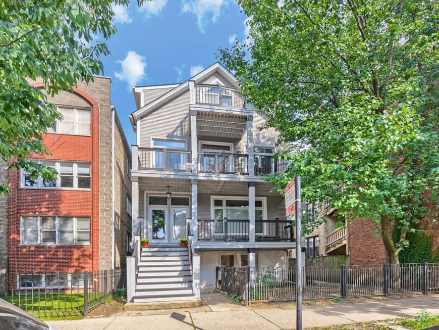 Main Photo