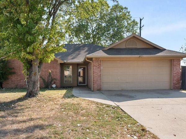1212 Charles Drive, Alvarado, TX 76009