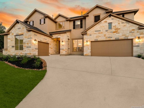 797 LILLY BLF, Castroville, TX 78009