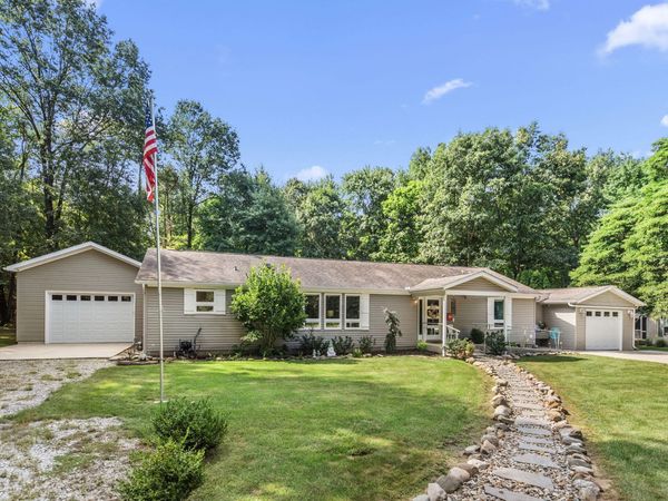 10935 Anchor Drive , Walkerton, IN 46574