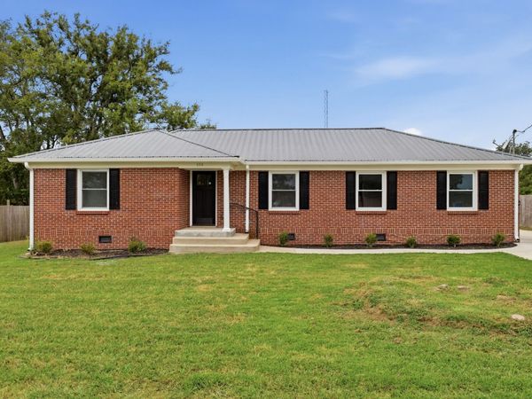 808 Cowan Ave , Shelbyville, TN 37160