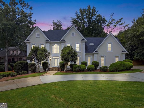2211 Brooke Farm Trail, Atlanta, GA 30338