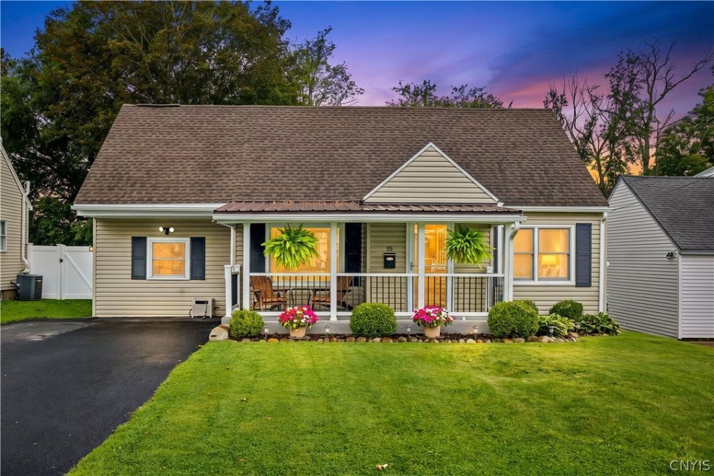 15 Leard Road, New Hartford, NY 13413 Main Photo
