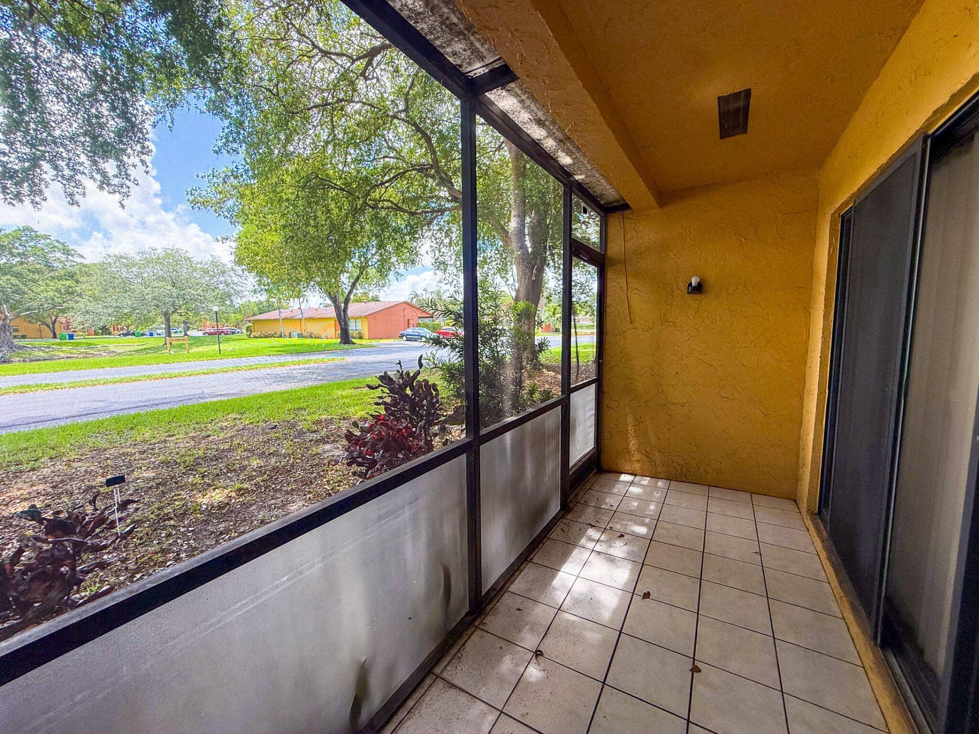 4567 NW 90th Avenue, Sunrise, FL 33351 Photo