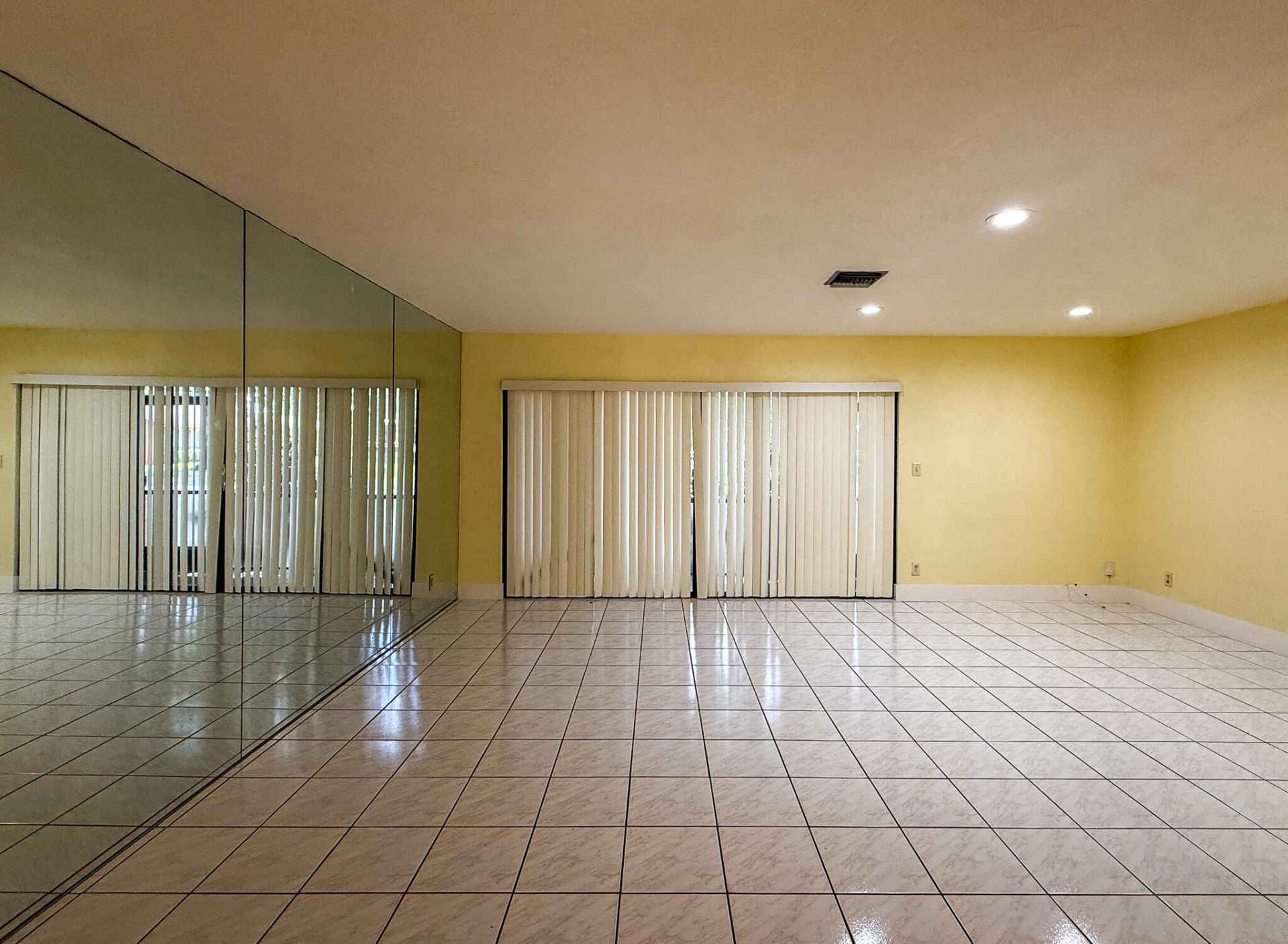 4567 NW 90th Avenue, Sunrise, FL 33351 Photo
