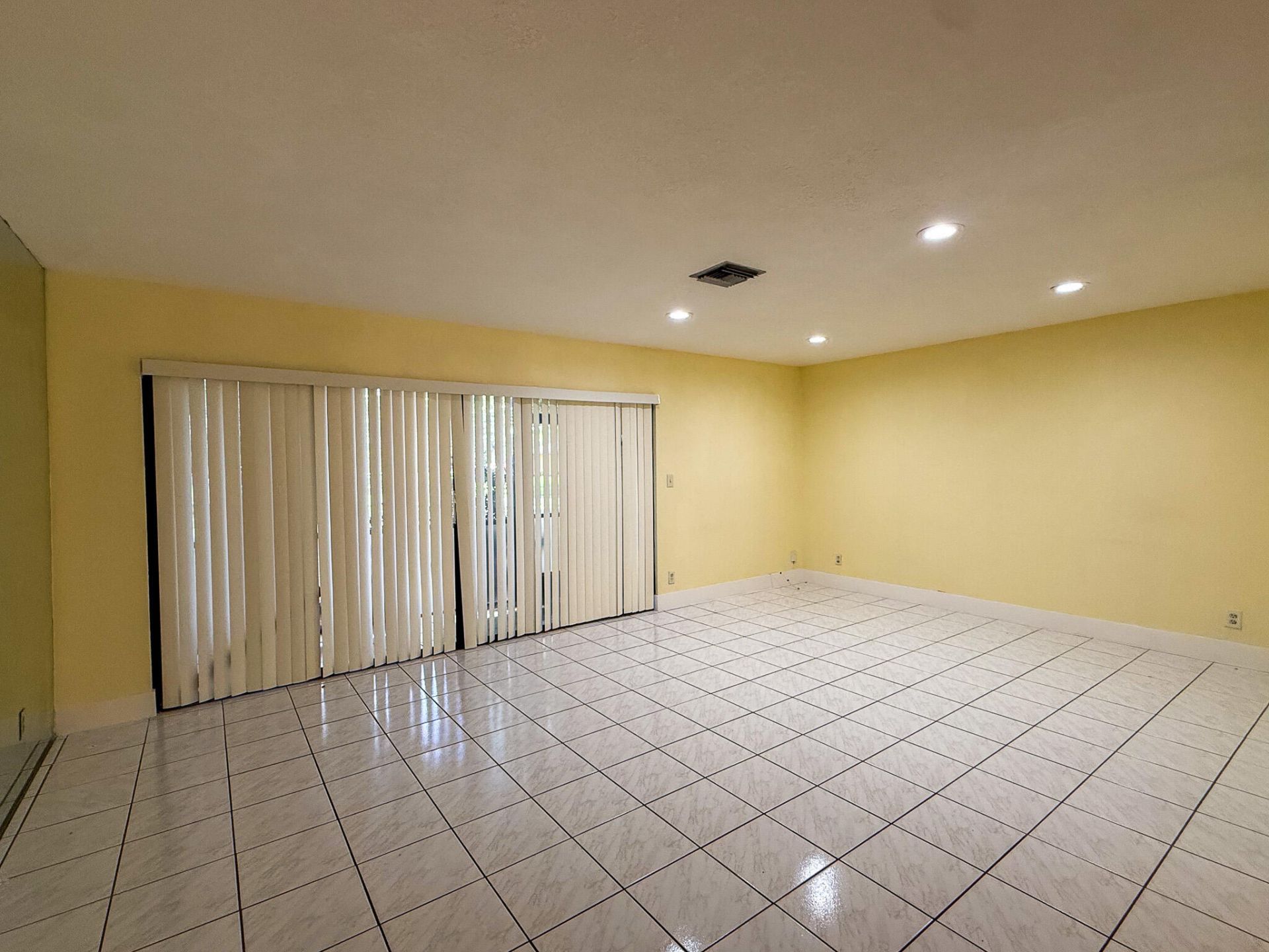 4567 NW 90th Avenue, Sunrise, FL 33351 Photo