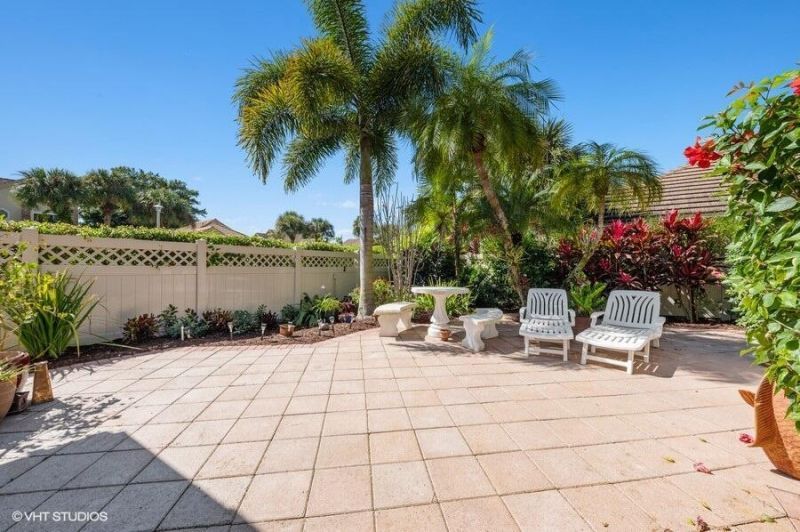 8101 Allspice Drive, Boynton Beach, FL 33472 Photo