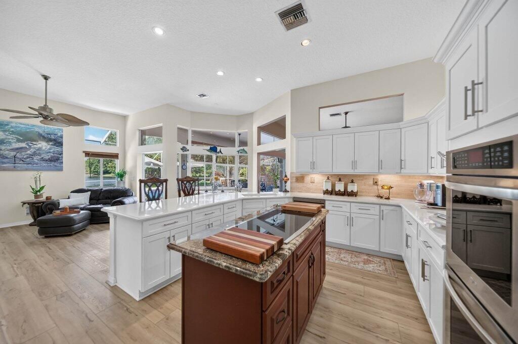 913 SW Lighthouse Drive, Palm City, FL 34990 Photo