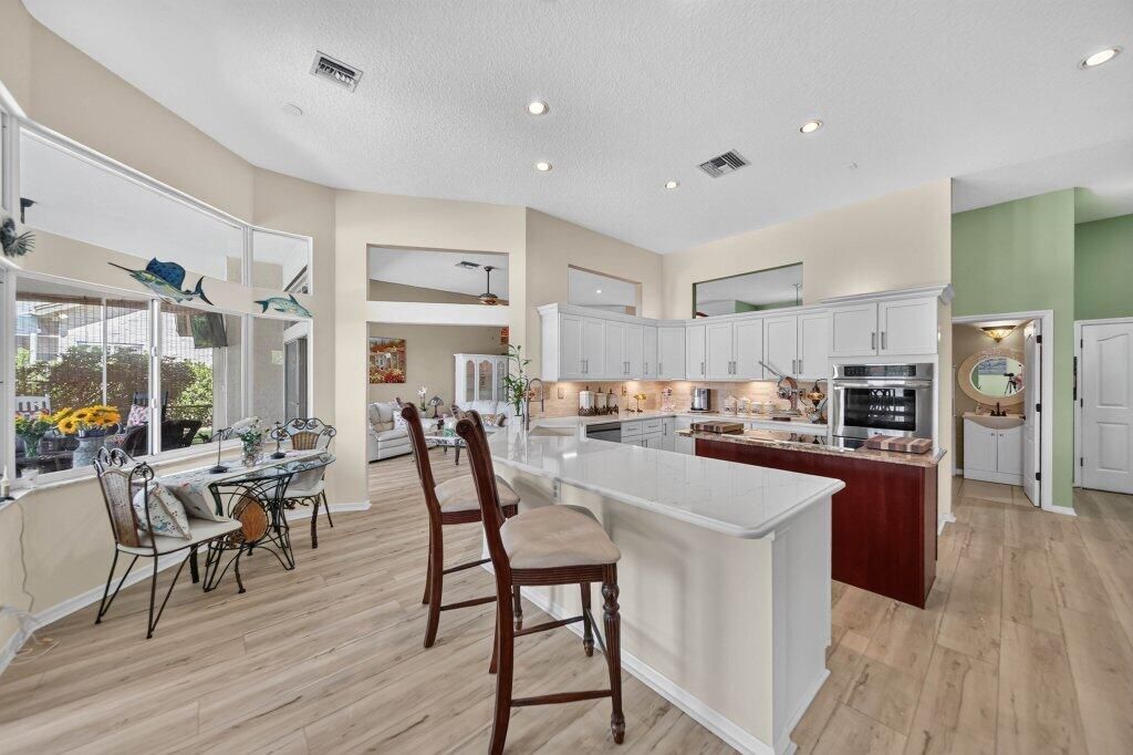 913 SW Lighthouse Drive, Palm City, FL 34990 Photo