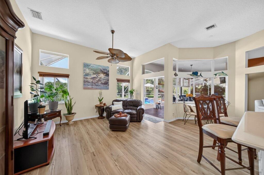 913 SW Lighthouse Drive, Palm City, FL 34990 Photo