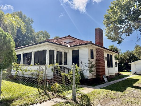 202 SE 4TH Street, Okeechobee, FL 34974
