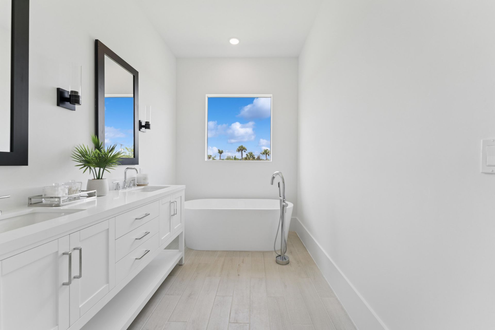 6810 SE Lost Pine Drive, Stuart, FL 34997 Photo
