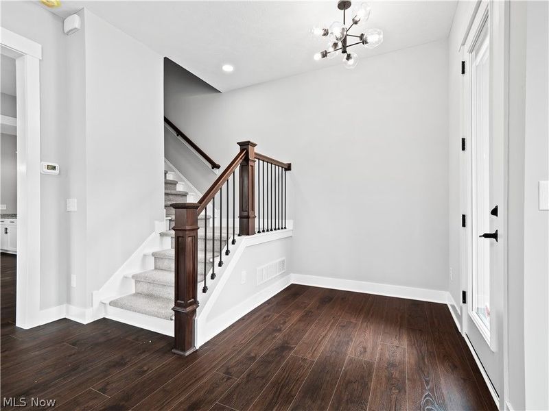 6774 Middlebrook Boulevard, Middleburg Heights, OH 44130 Photo 10