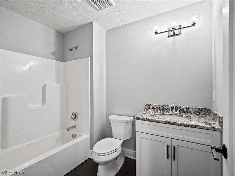 6774 Middlebrook Boulevard, Middleburg Heights, OH 44130 Photo 42
