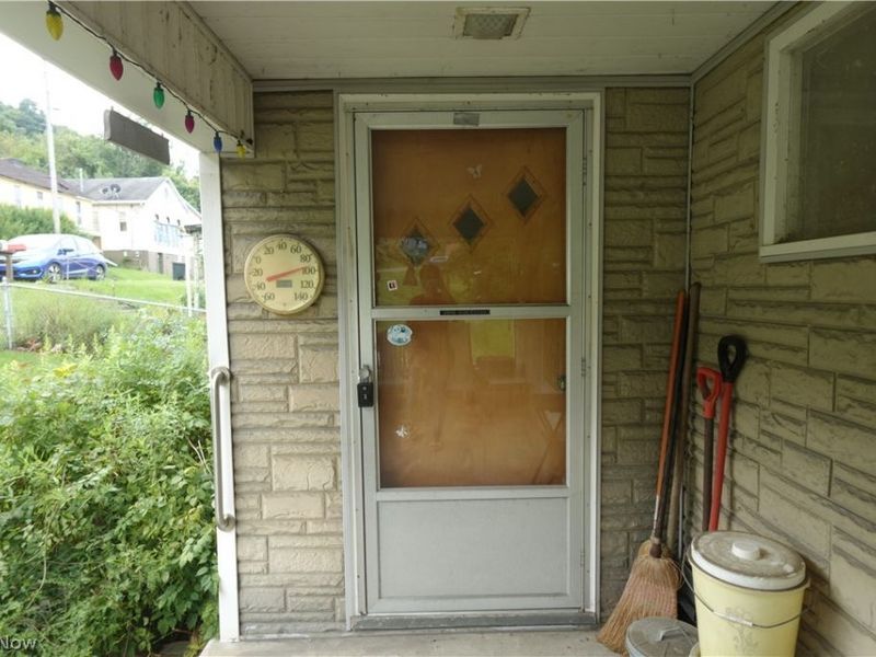56505 Boyd Avenue, Bridgeport, OH 43912 Photo 3