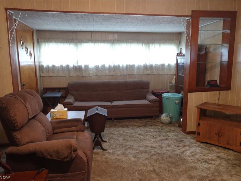 56505 Boyd Avenue, Bridgeport, OH 43912 Photo 9