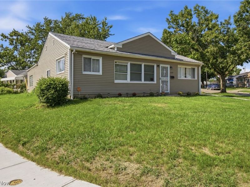4320 E 173rd Street, Cleveland, OH 44128 Photo 2