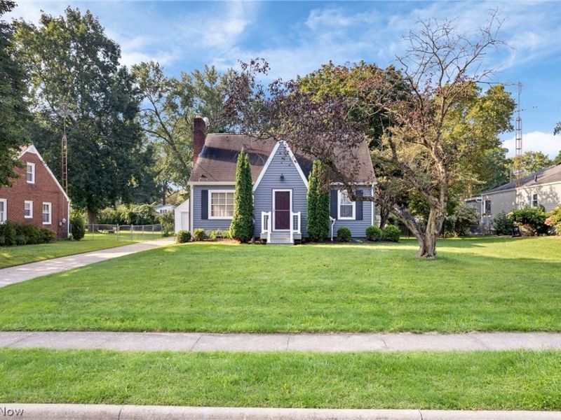 164 Maplecrest Street SW, North Canton, OH 44720 Photo 2