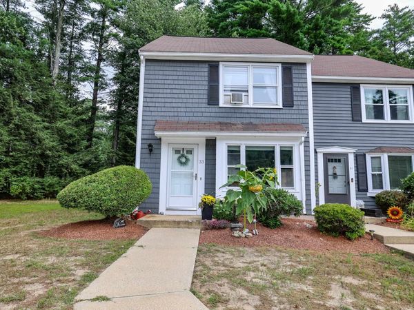 33 Blossom Lane, Merrimack, NH 03054