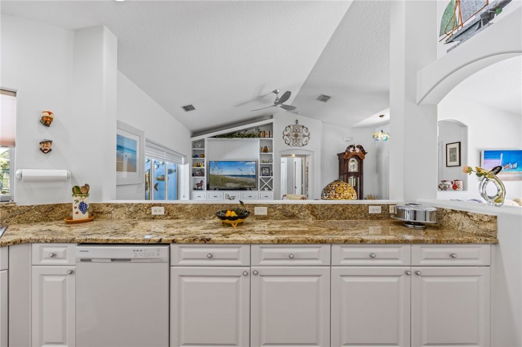 109 Thunderbird Drive, Sebastian, FL 32958 Photo