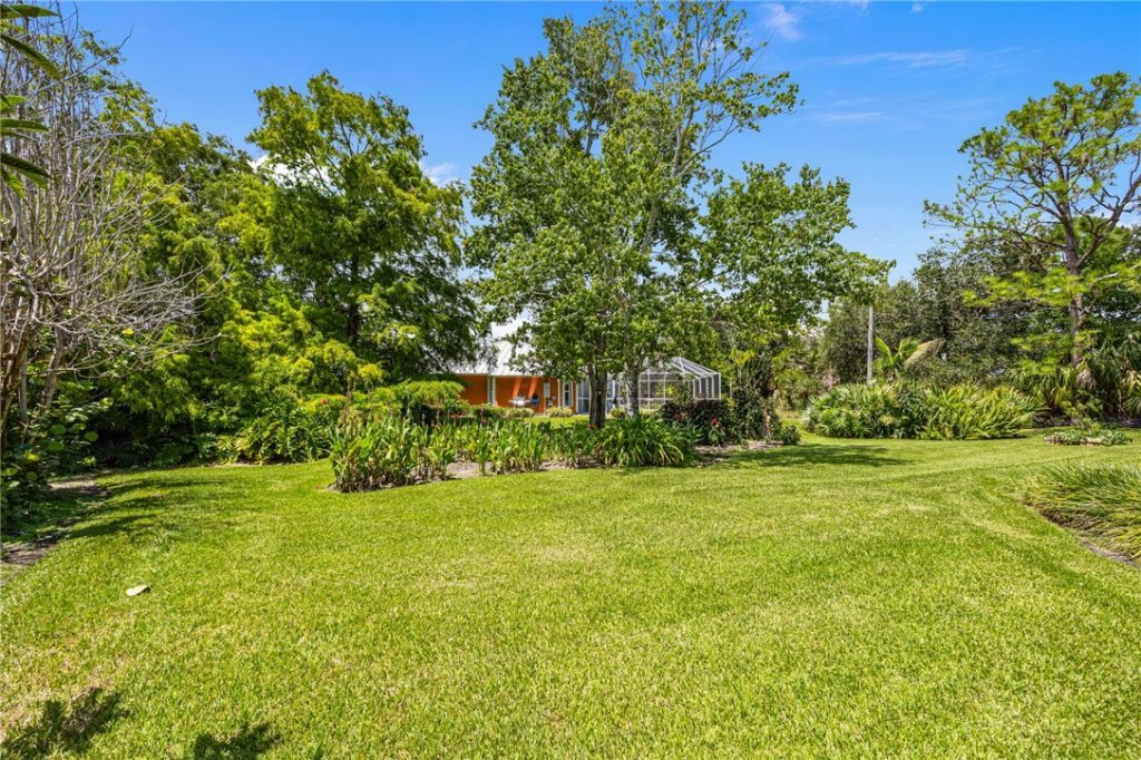 109 Thunderbird Drive, Sebastian, FL 32958 Photo