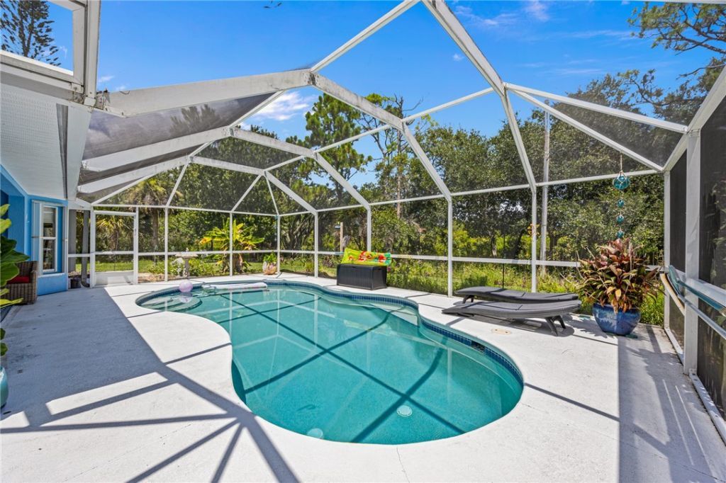 109 Thunderbird Drive, Sebastian, FL 32958 Photo