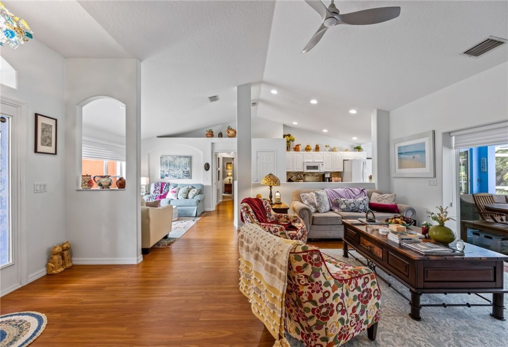 109 Thunderbird Drive, Sebastian, FL 32958 Photo