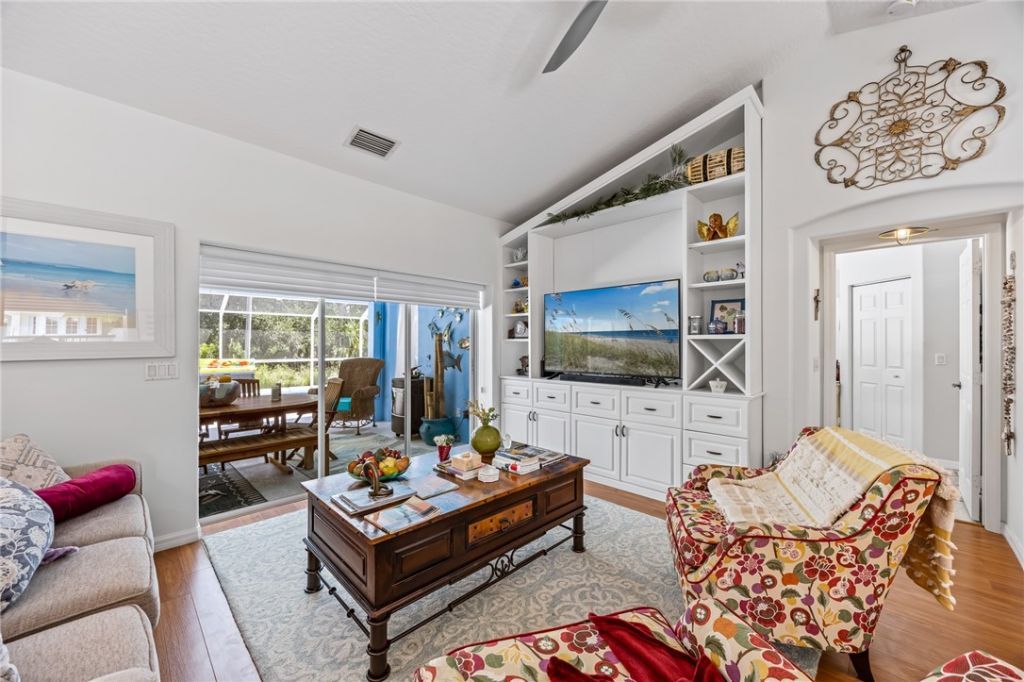 109 Thunderbird Drive, Sebastian, FL 32958 Photo