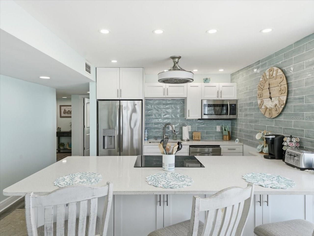 14800 Gulf Boulevard, Unit 207, Madeira Beach, FL 33708 Photo