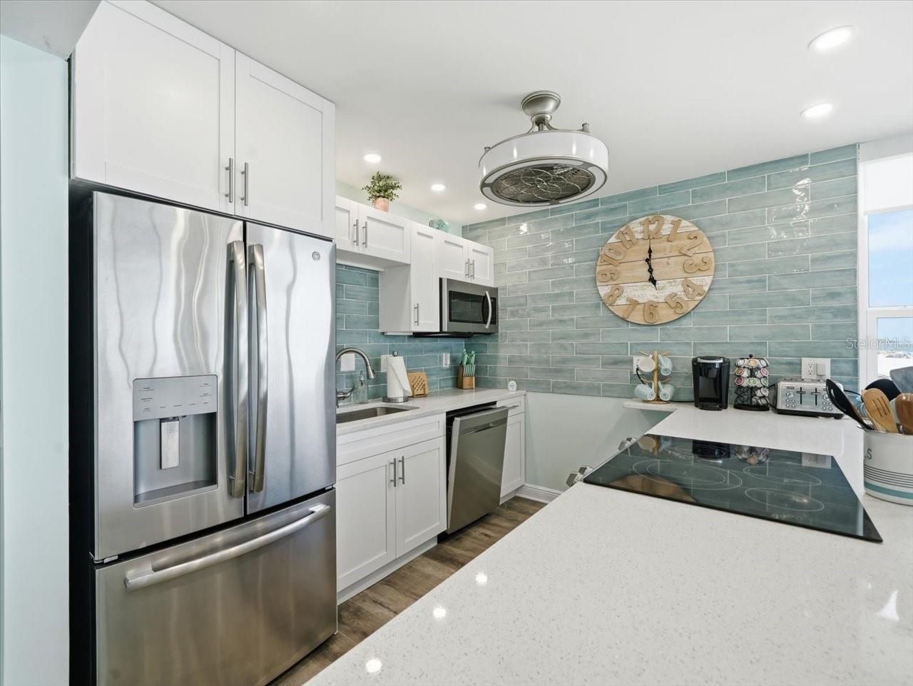 14800 Gulf Boulevard, Unit 207, Madeira Beach, FL 33708 Photo