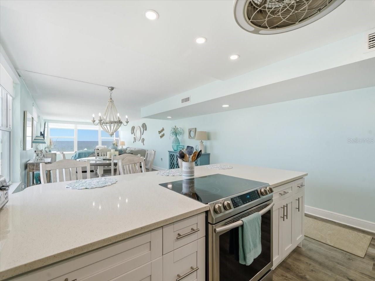 14800 Gulf Boulevard, Unit 207, Madeira Beach, FL 33708 Photo